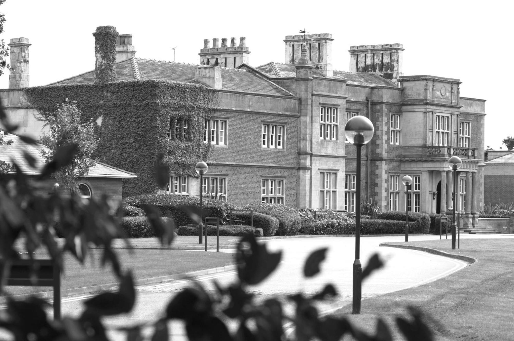 De Vere Cranage Estate Holmes Chapel Exterior photo
